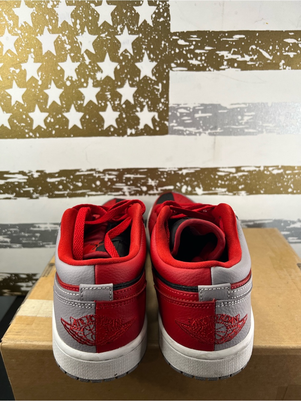 Jordan 1 “Split” - Picture 3 of 7
